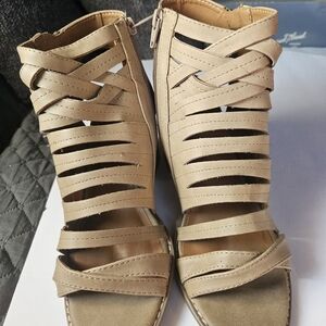 Universal thread booties color Taupe  size 9 1/2